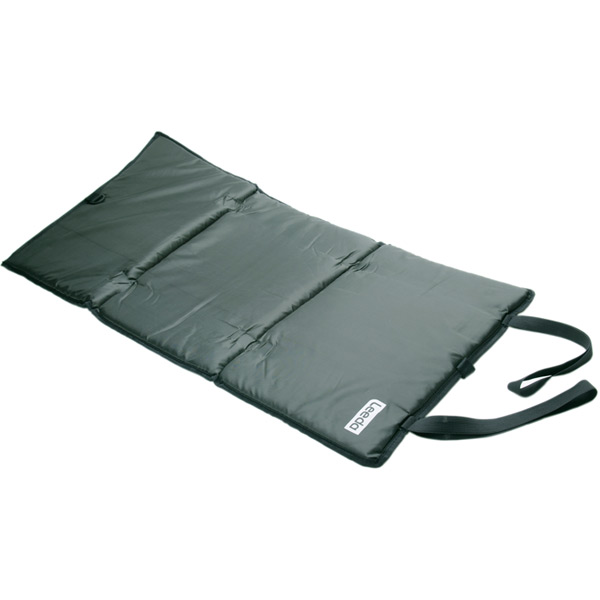 Foldable unhooking mat
