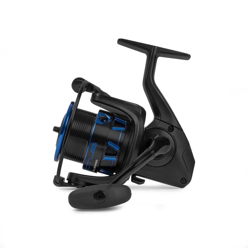 INVICTUS 520 REEL